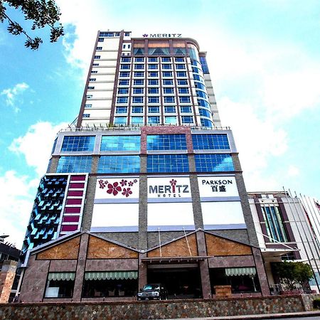 Meritz Hotel Мири Экстерьер фото