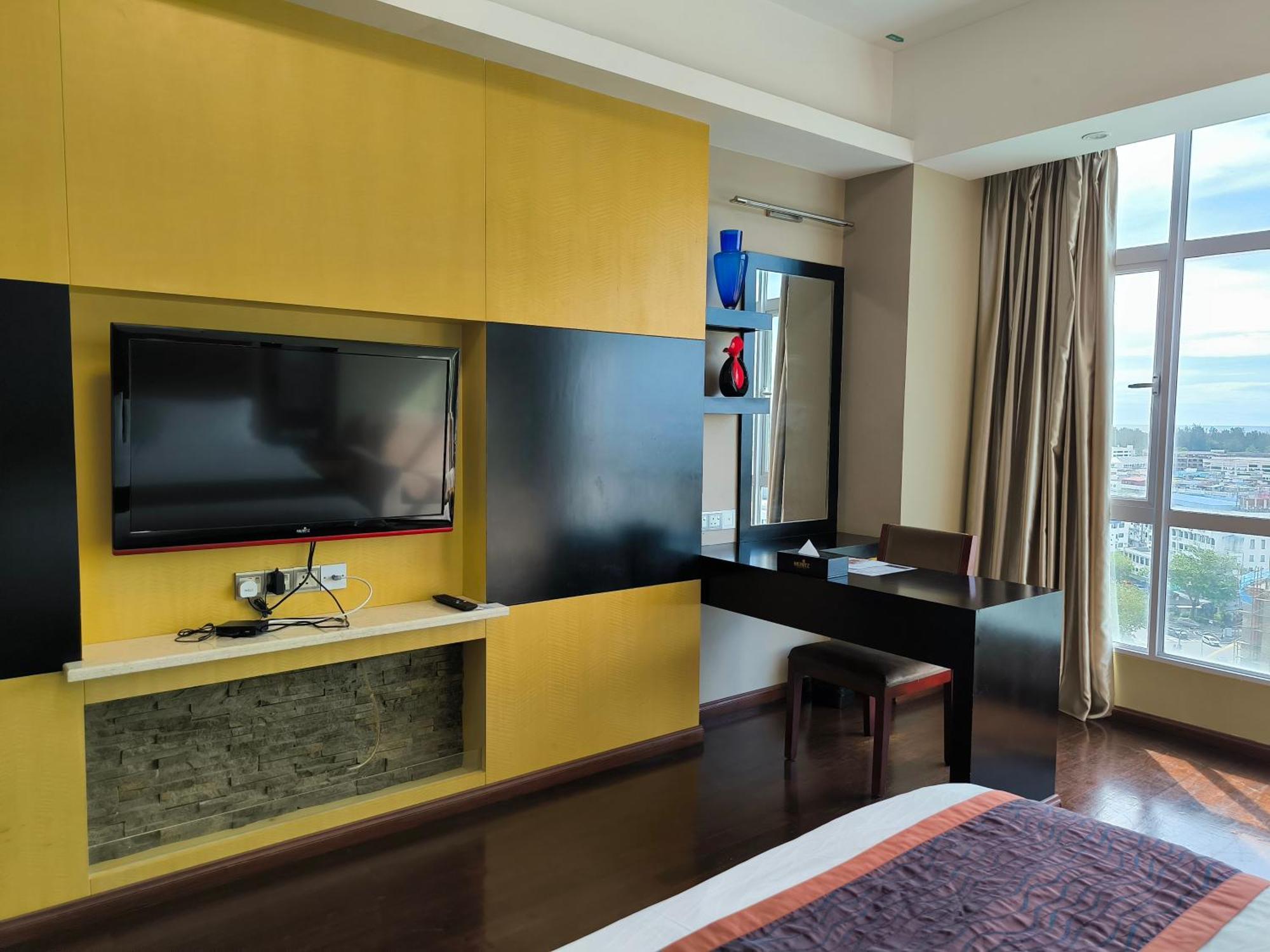 Meritz Hotel Мири Экстерьер фото