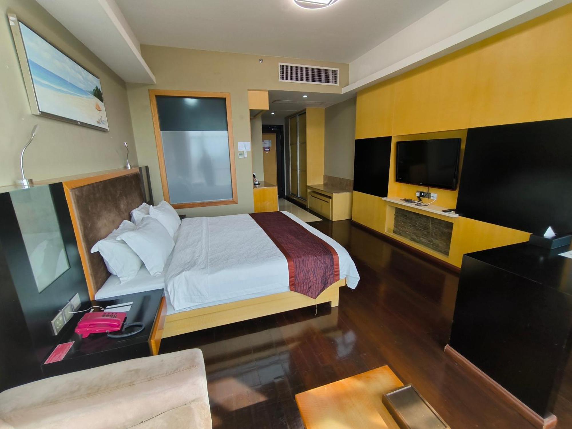 Meritz Hotel Мири Экстерьер фото